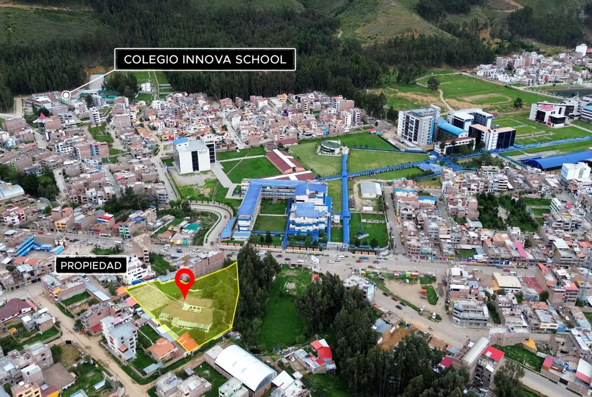 Se Alquila Terreno de 4,461 m2 con Tres Frontis frente a la Universidad UPLA - 20