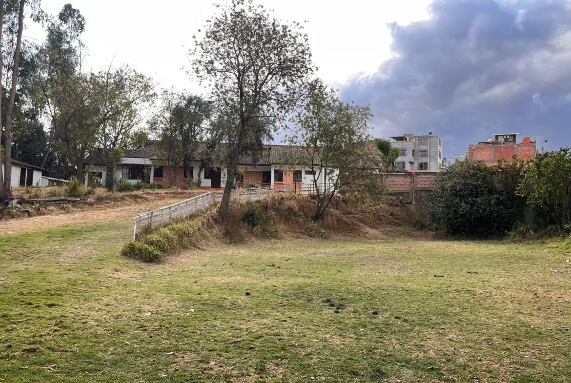 Se Alquila Terreno de 4,461 m2 con Tres Frontis frente a la Universidad UPLA - 15