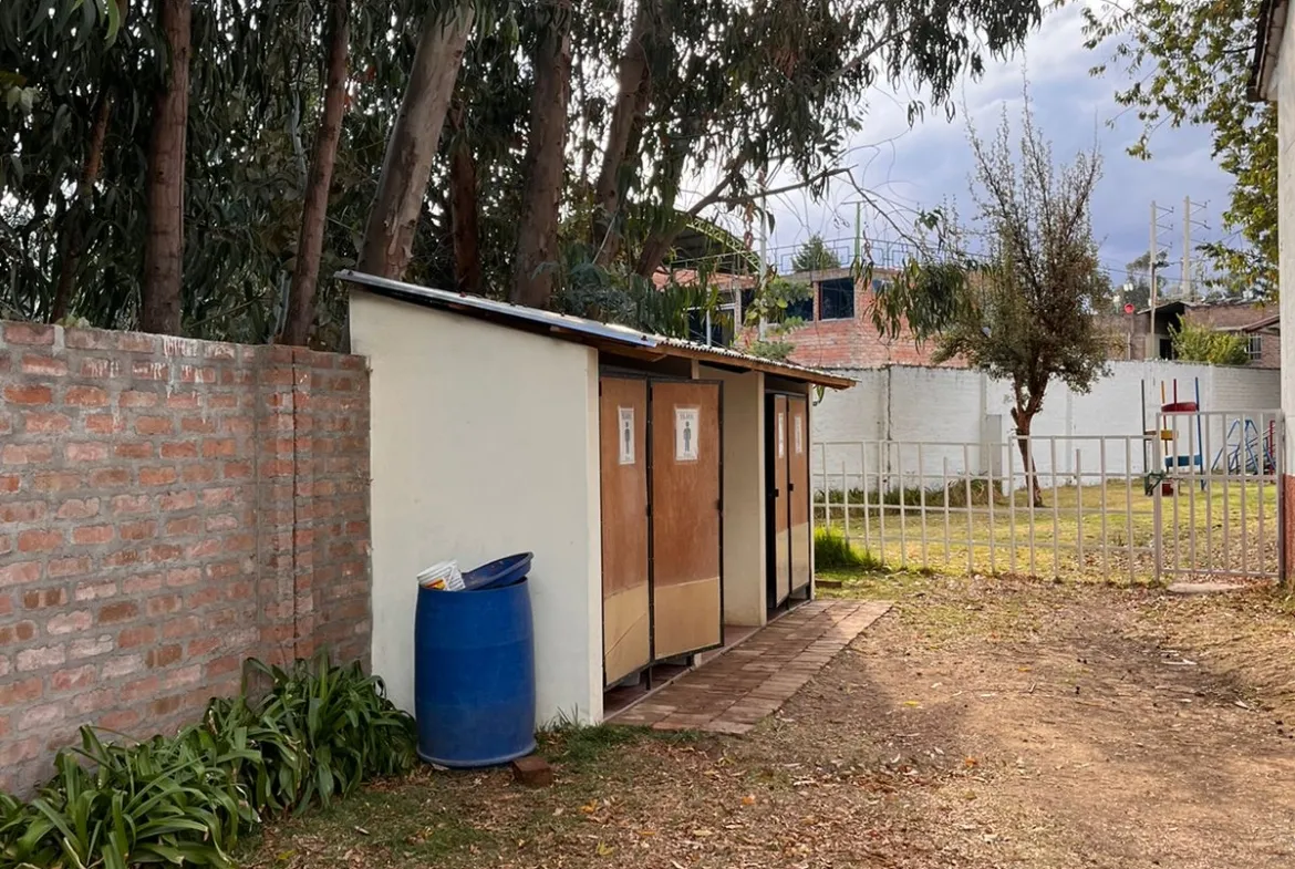 Se Alquila Terreno de 4,461 m2 con Tres Frontis frente a la Universidad UPLA - 7