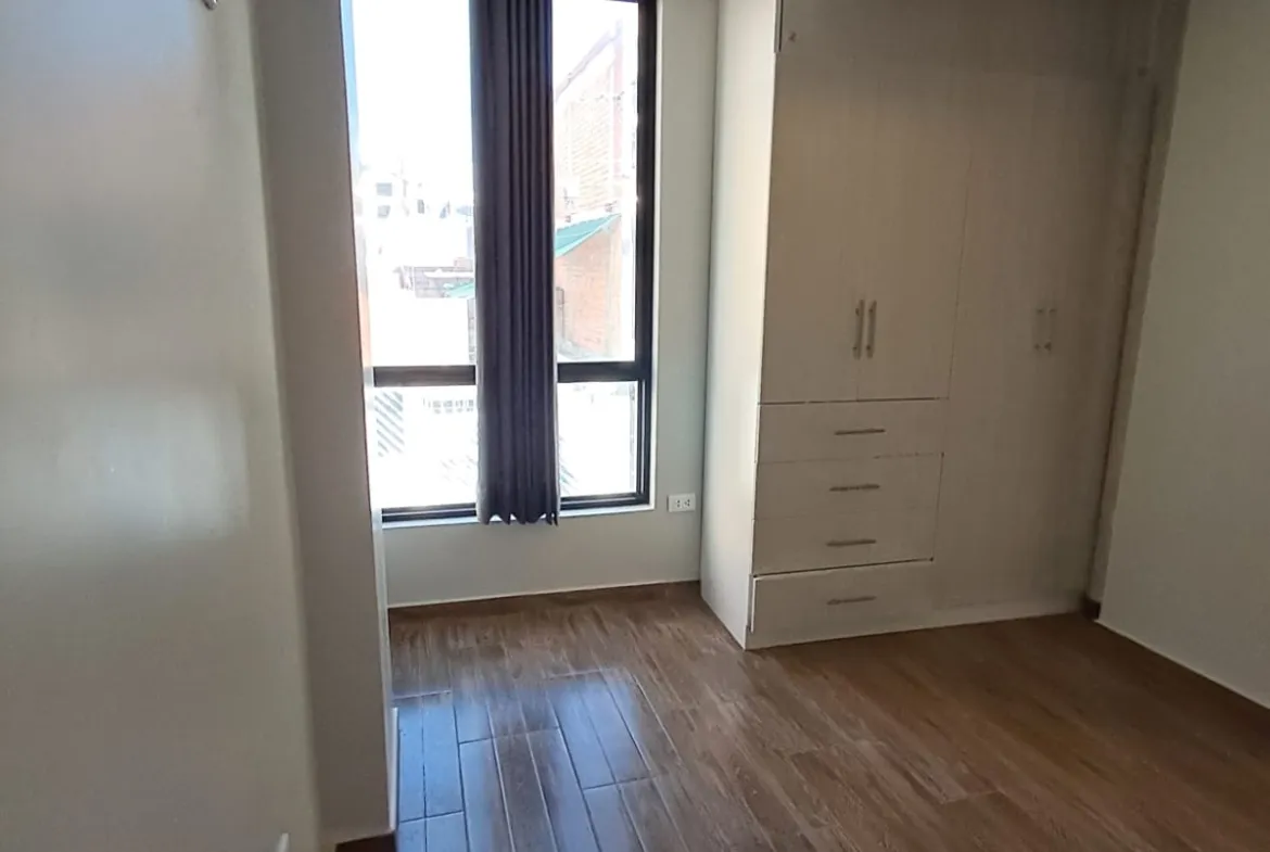 Se Alquila Departamento 2do Piso Urb. Alto la Merced con vista al parque - 8