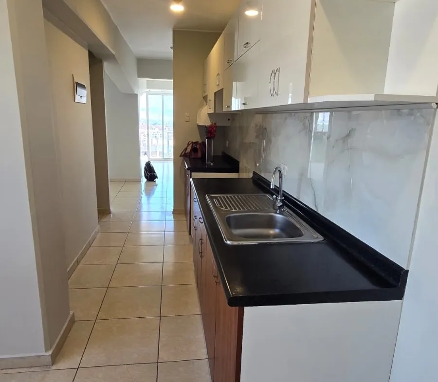 Se Vende Lindo Departamento de 3 dorm en Jr. Panama en el Centro de Hyo — foto 4