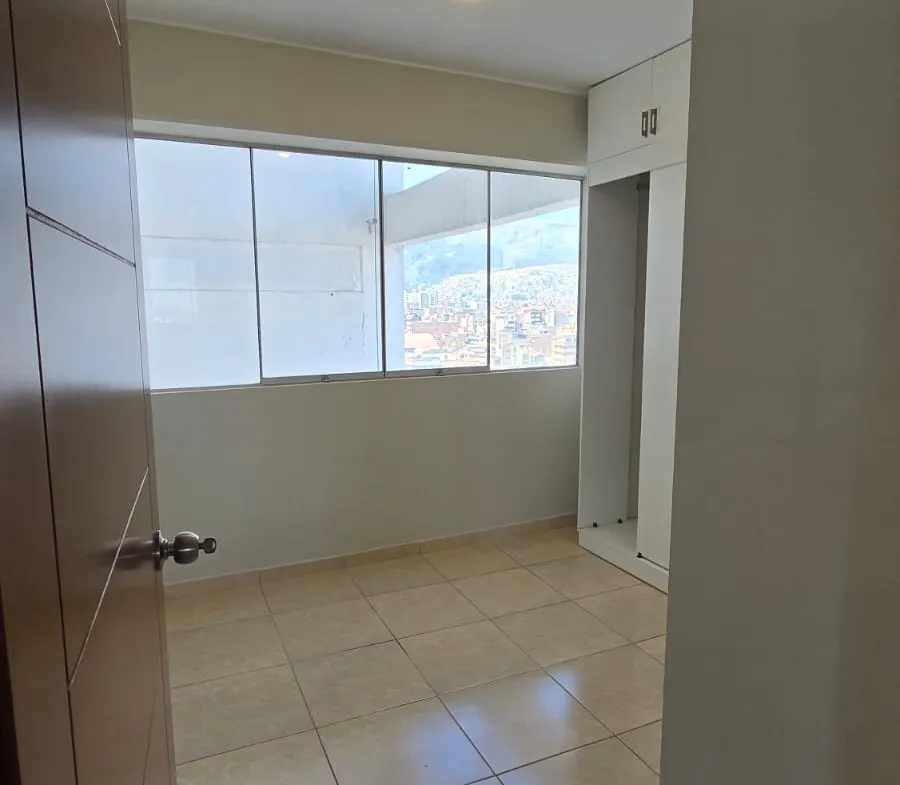 Se Vende Lindo Departamento de 3 dorm en Jr. Panama en el Centro de Hyo — foto 9