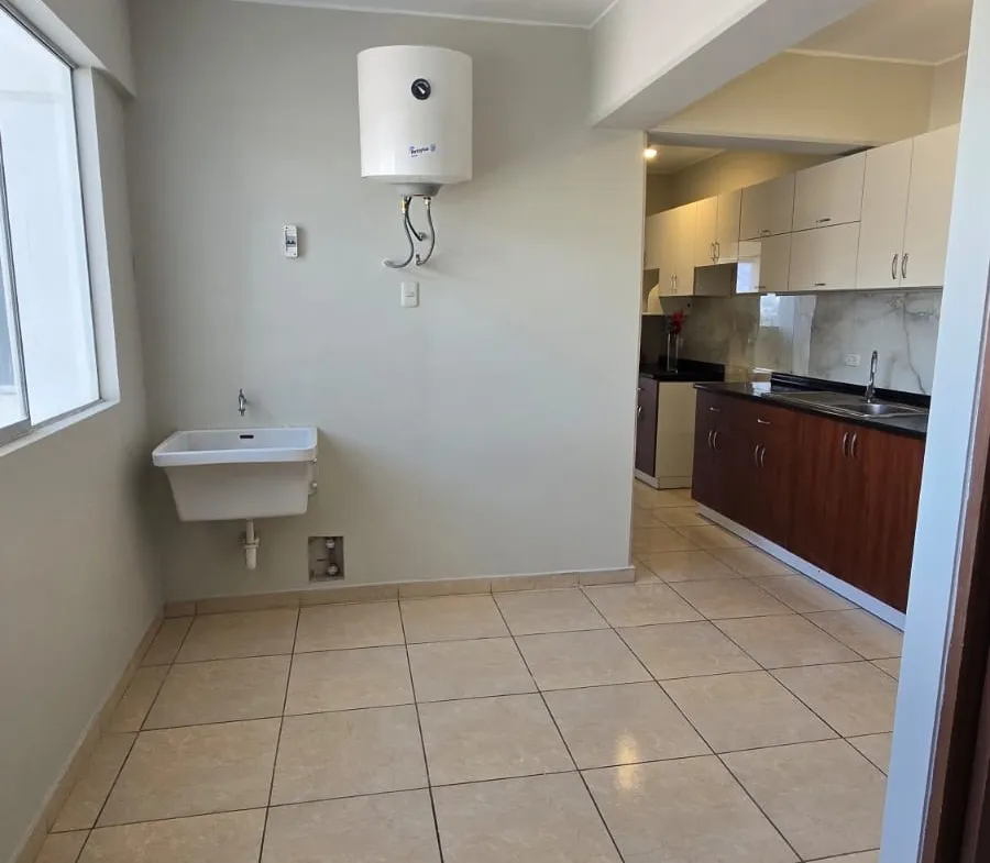 Se Vende Lindo Departamento de 3 dorm en Jr. Panama en el Centro de Hyo — foto 7