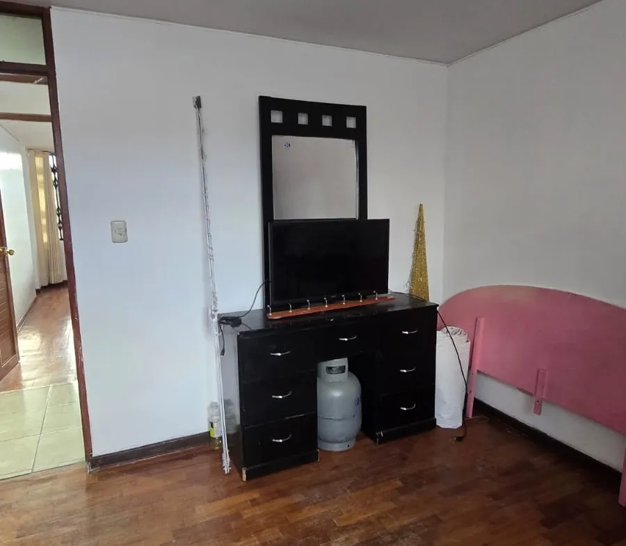 Se Alquila Linda Casa Amblada de 2 Pisos Cerca a la Univ Continental - 16