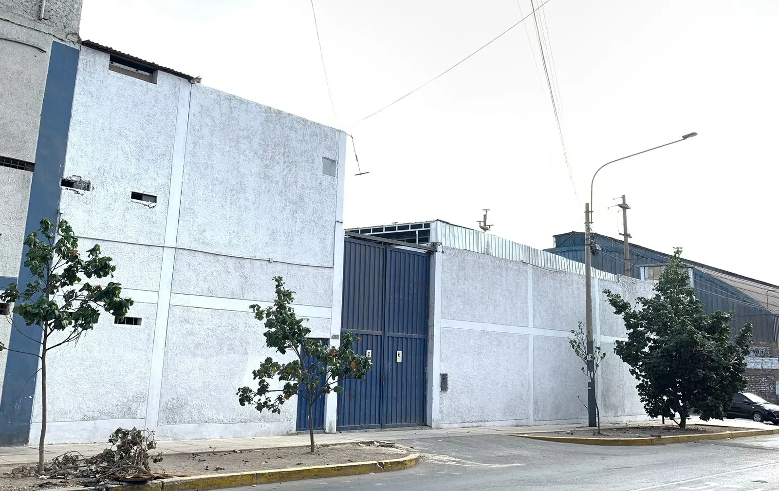 ALQUILER LOCAL IDEAL ALMACEN 1,505 MT2 - AV. ARGENTINA - 2