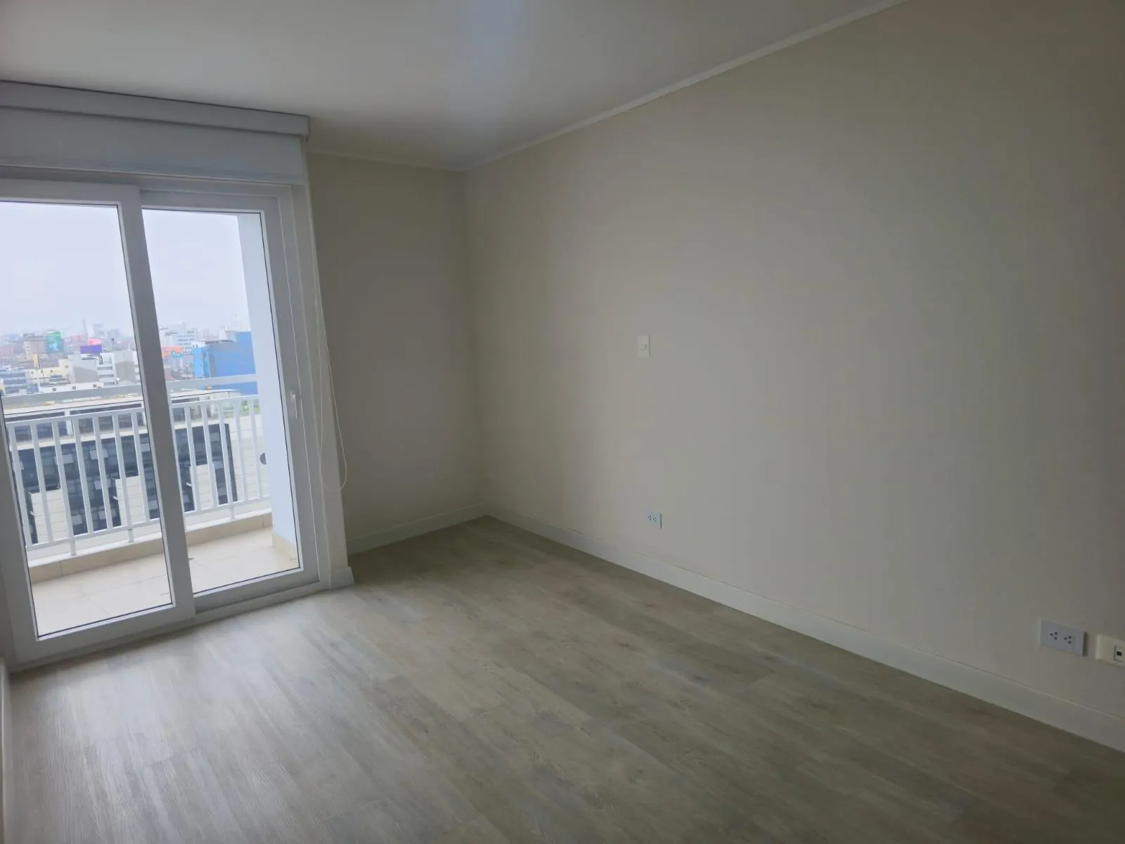 ALQUILER DPTO MODERNO  2DORM+ESTUDIO 2ESTAC FRENTE Plaza Vea/Alianza Francesa MIRAFLORES PISCINA — foto 5