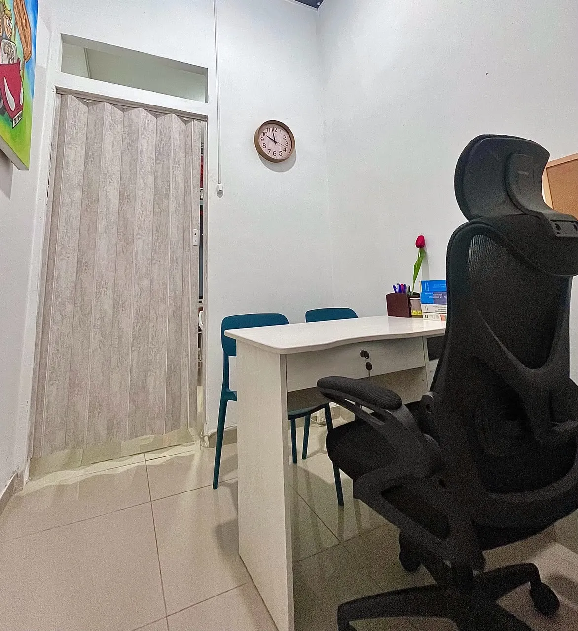 🏢 **ALQUILER DE CONSULTORIO PSICOLÓGICO AMOBLADO POR HORA** - 2