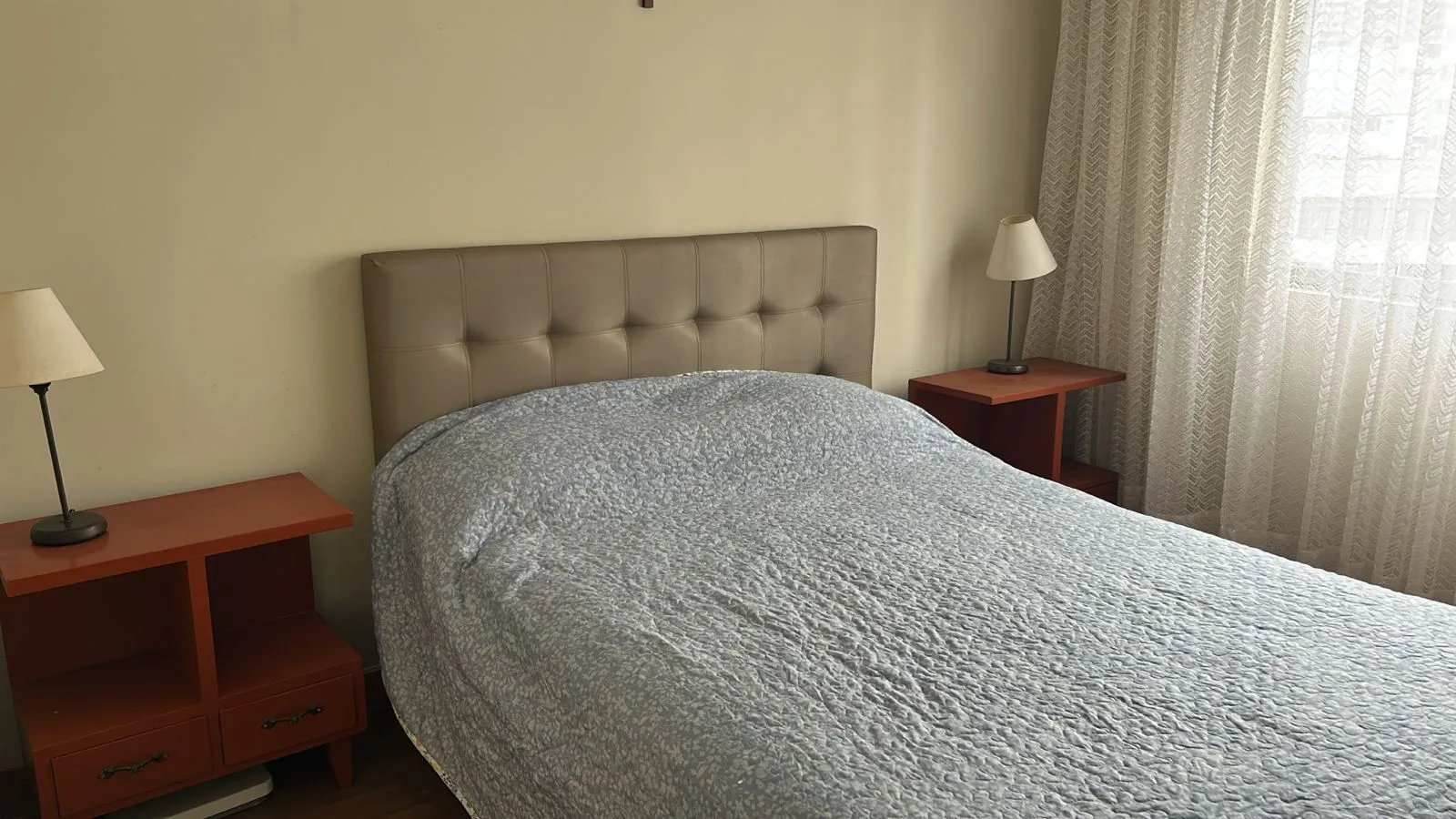 Habitación para señorita con baño privado - 4