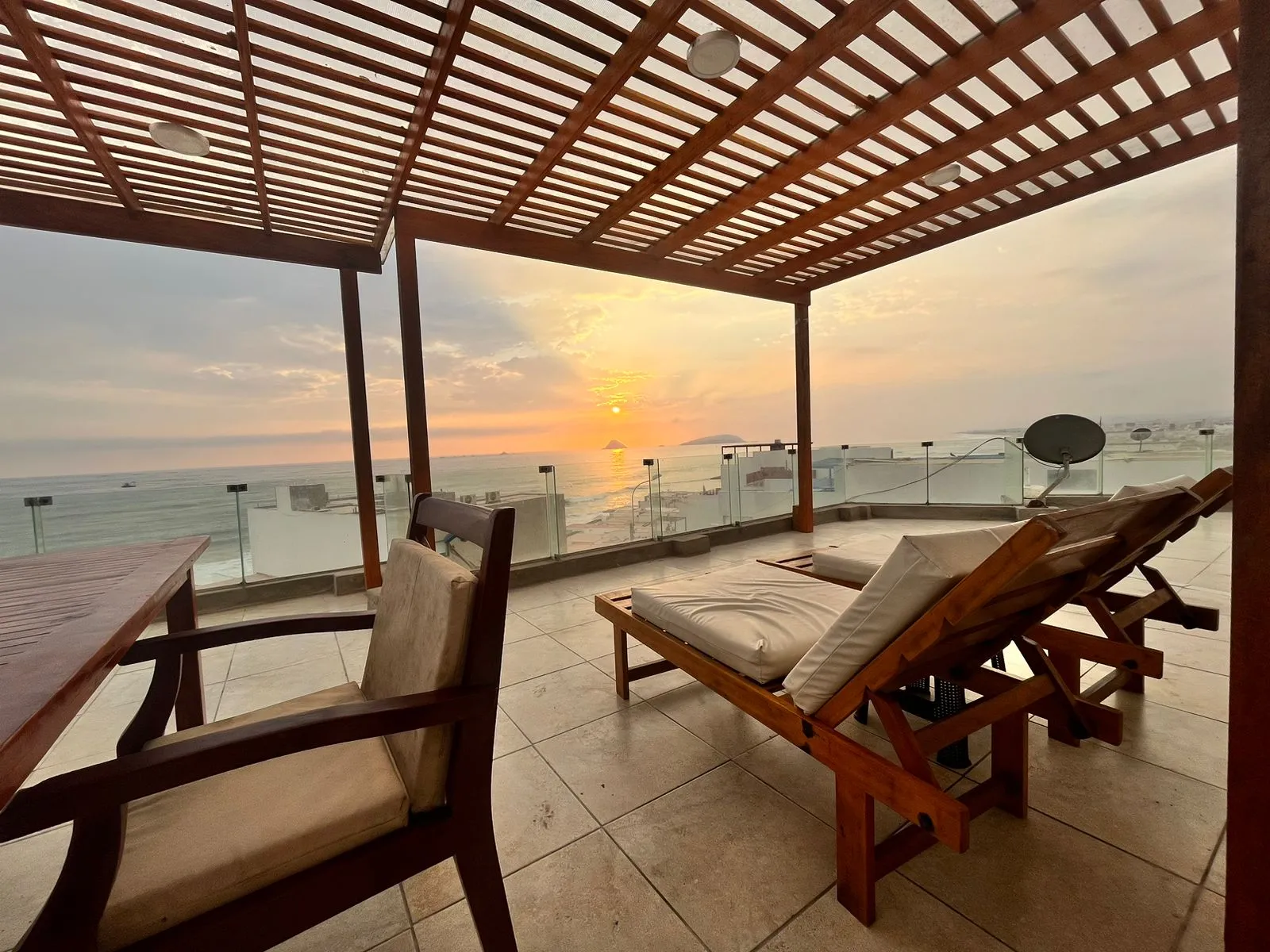 OCASIÓN 🏖️ DEPARTAMENTO EN VENTA FRENTE A PLAYA PULPOS – KM 40 LURIN 5TO PISO A LA IZQUIERDA🏖️🌊VISTA PANORAMICA - 11