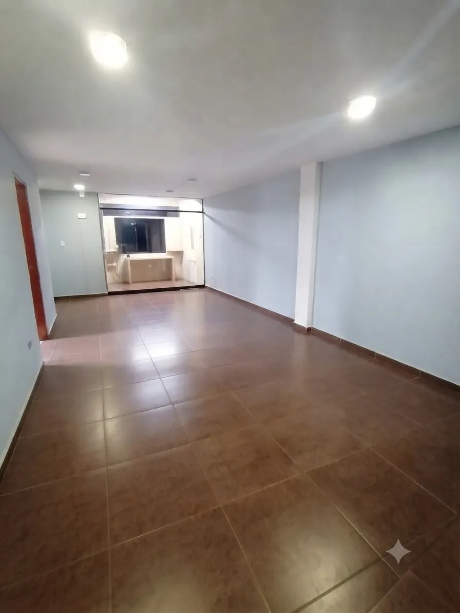 ALQUILO LOCAL/DPT 200MTS LA PERLA EN AV. LA MARINA CUADRA 9 - 1