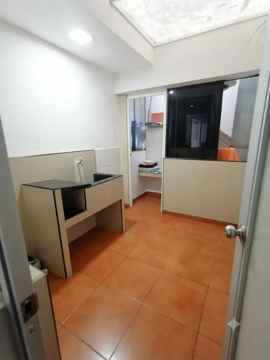 ALQUILO LOCAL/DPT 200MTS LA PERLA EN AV. LA MARINA CUADRA 9 — foto 8
