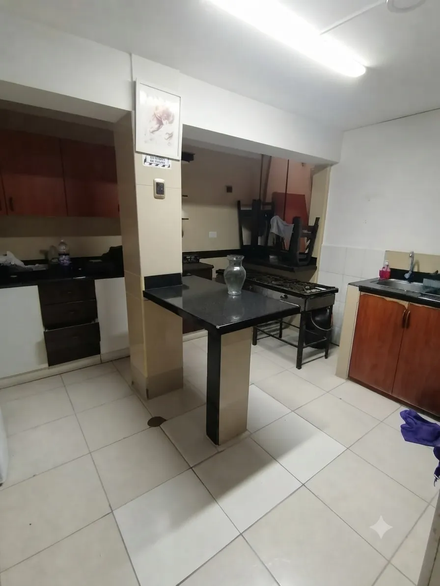 ALQUILO LOCAL/DPT 200MTS LA PERLA EN AV. LA MARINA CUADRA 9 — foto 6