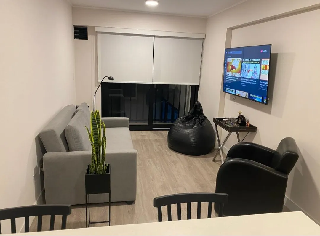 Alquilo departamento amoblado de 1 dormitorio en Miraflores, para uso ejecutivo y/o parejas, — foto 2