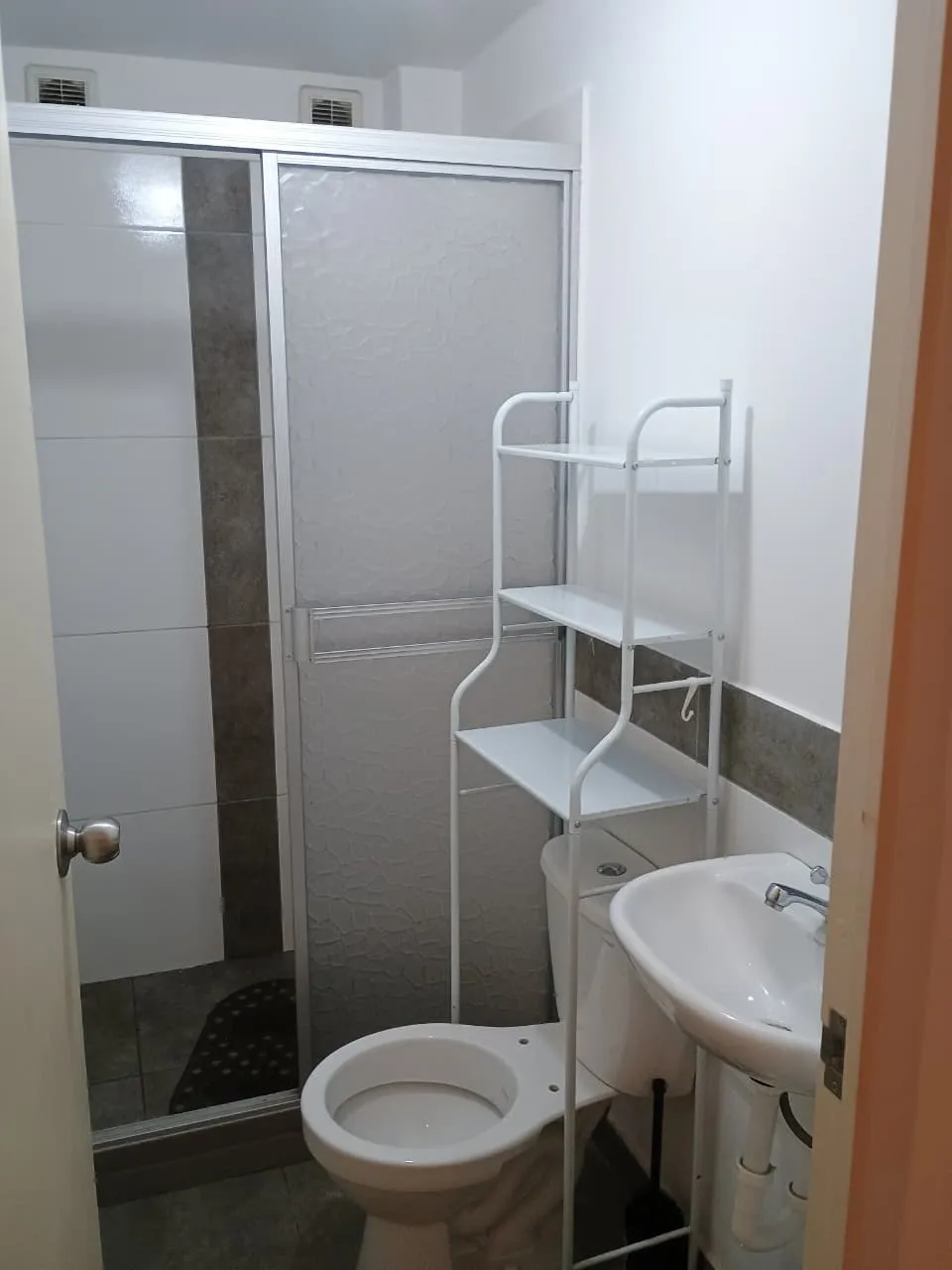 ¡ALQUILER DE HABITACIONES EN DEPARTAMENTO COMPARTIDO! - 2