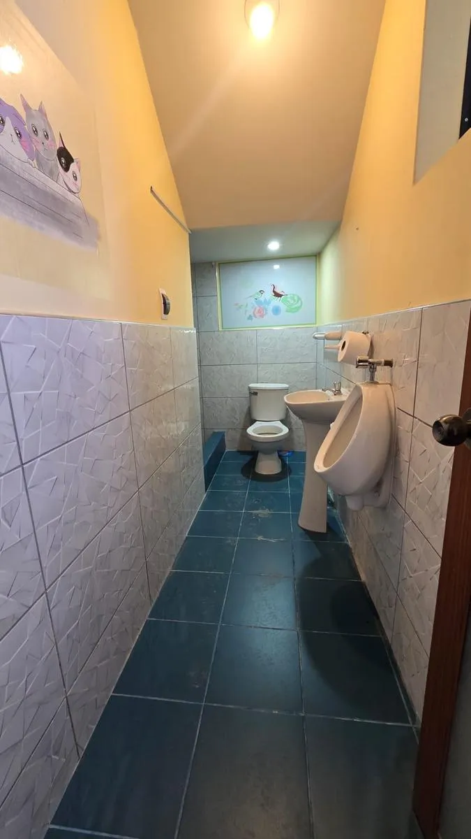 Se Vende Casa de 3 pisos con Cochera cerca a Cerrito de la libertad - 5