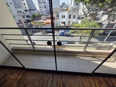 Miraflores  3 dormitorios cerca Pardo cdra.4 balcón-terraza