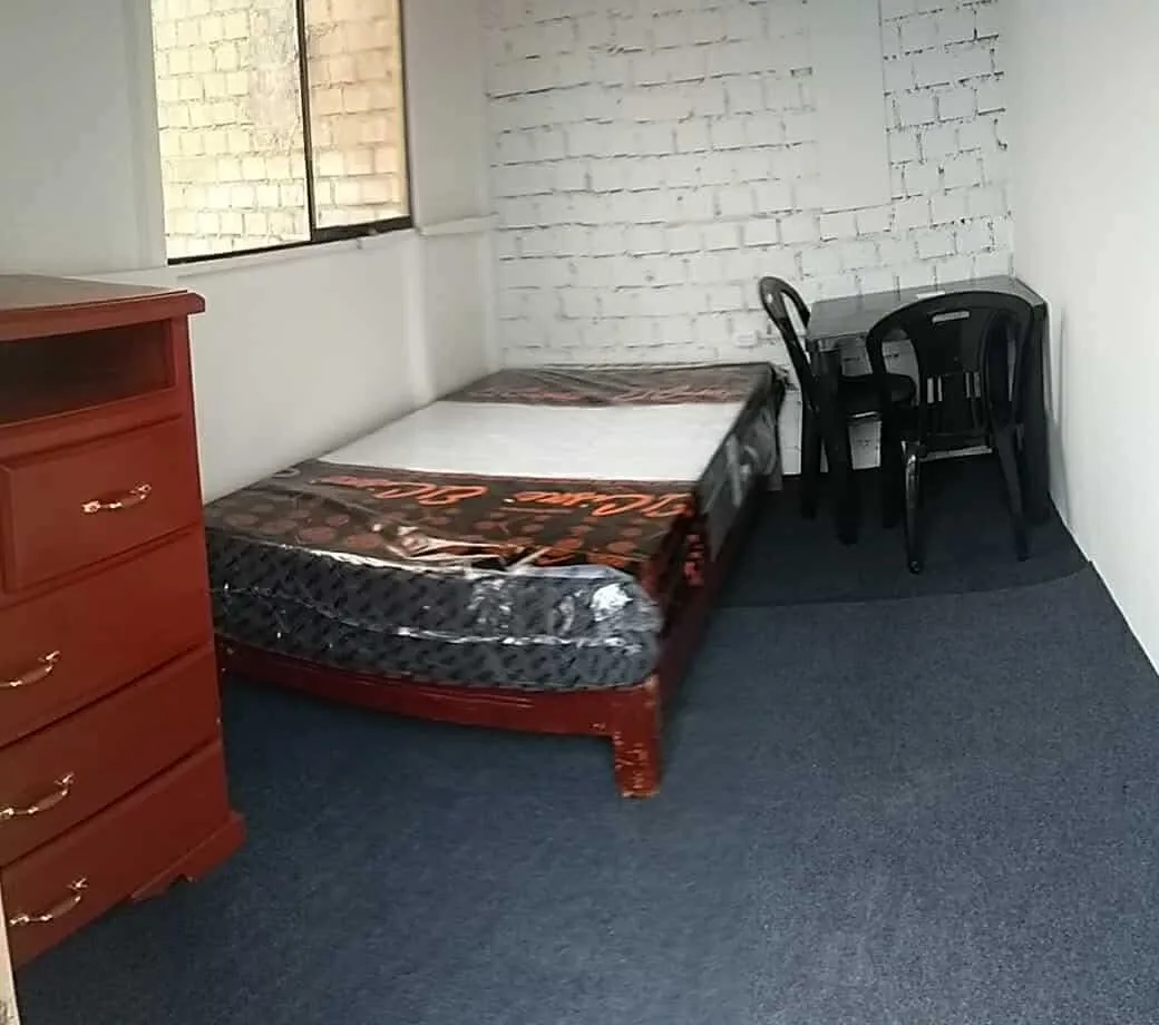 SUPER PRECIO!.. Se alquila económica habitación amoblada en SMP. Ya incluye todo agua luz e Internet. 902964971 - 1
