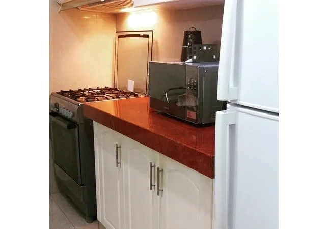 Alquilo Departamento Semi Amoblado en Miraflores - 1