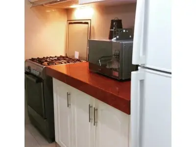 Alquilo Departamento Semi Amoblado en Miraflores