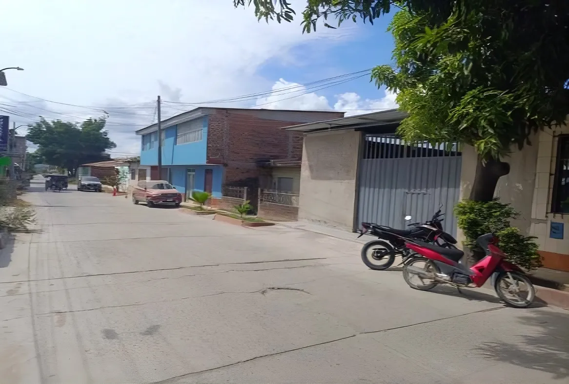 Venta Casa/Terreno 240 m² en Juanjuí - Excelente Ubicación, Cerca del Hospital - 3