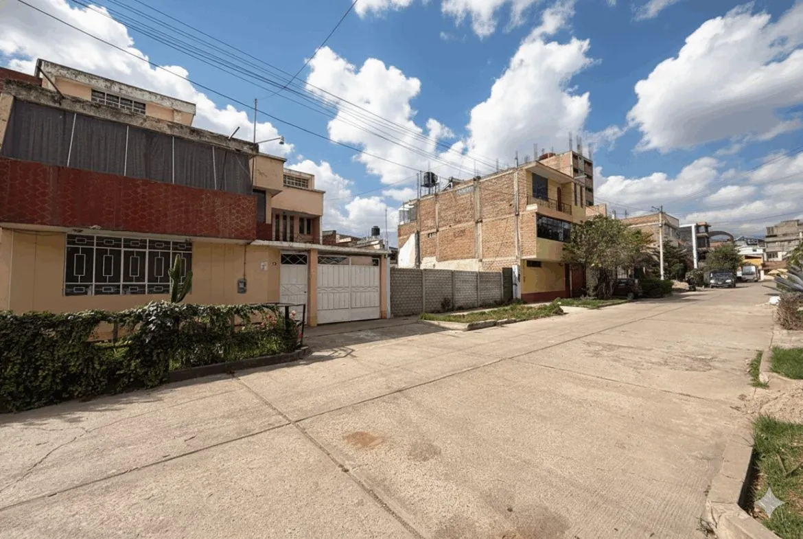 Se Vende Terreno 170 m2 en Zona Residencial Urb. Gonzales - 4