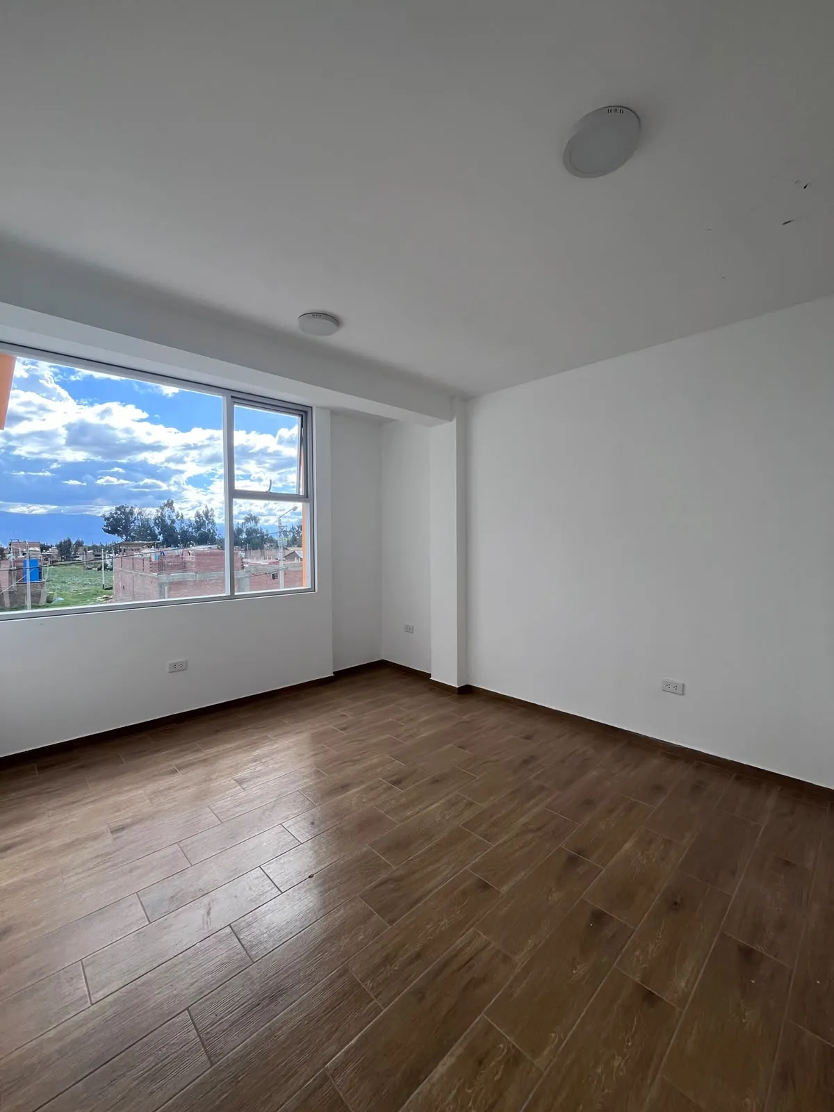 Se Vende Casa de 3 Pisos con 4 dorm Urb Parques de Huancayo cerca a la UPLA - 10