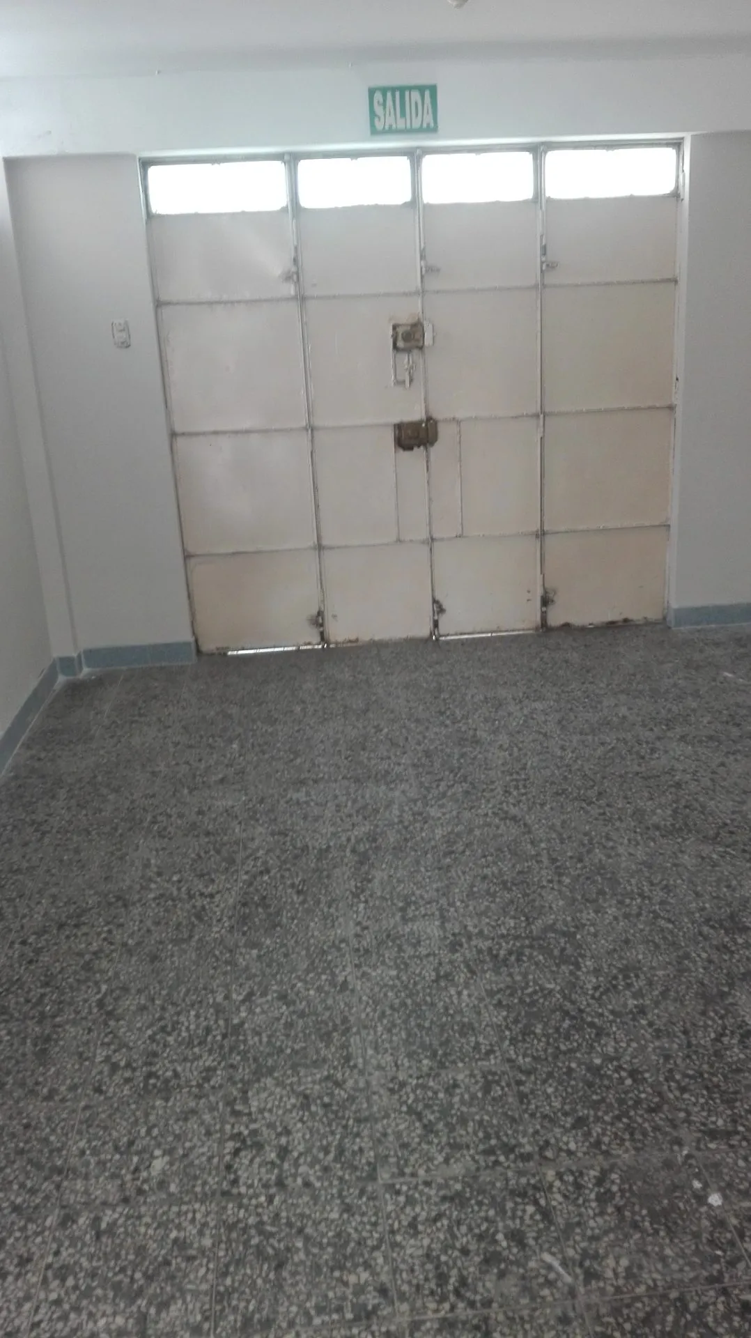 CASA EN HUARALA 160m2 para negocio y vivienda - 995-468-906 - 3