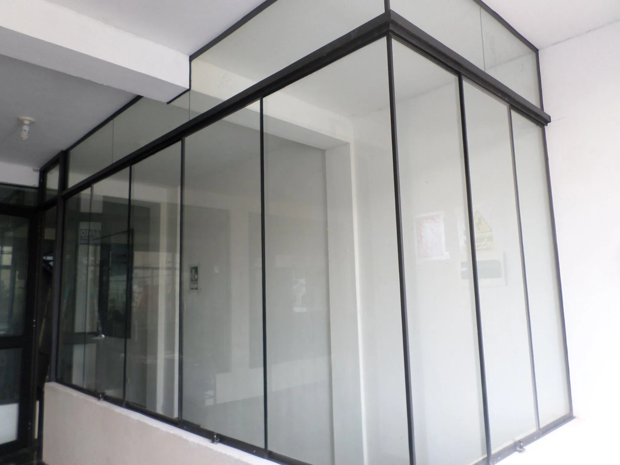 ALQUILER DE LOCAL COMERCIAL E INSTITUCIONAL - 4