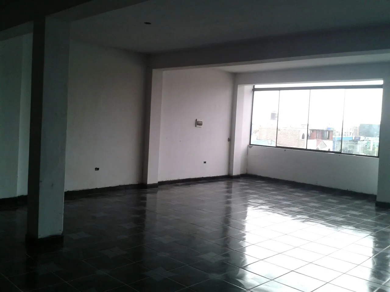 ALQUILER DE LOCAL COMERCIAL E INSTITUCIONAL - 15