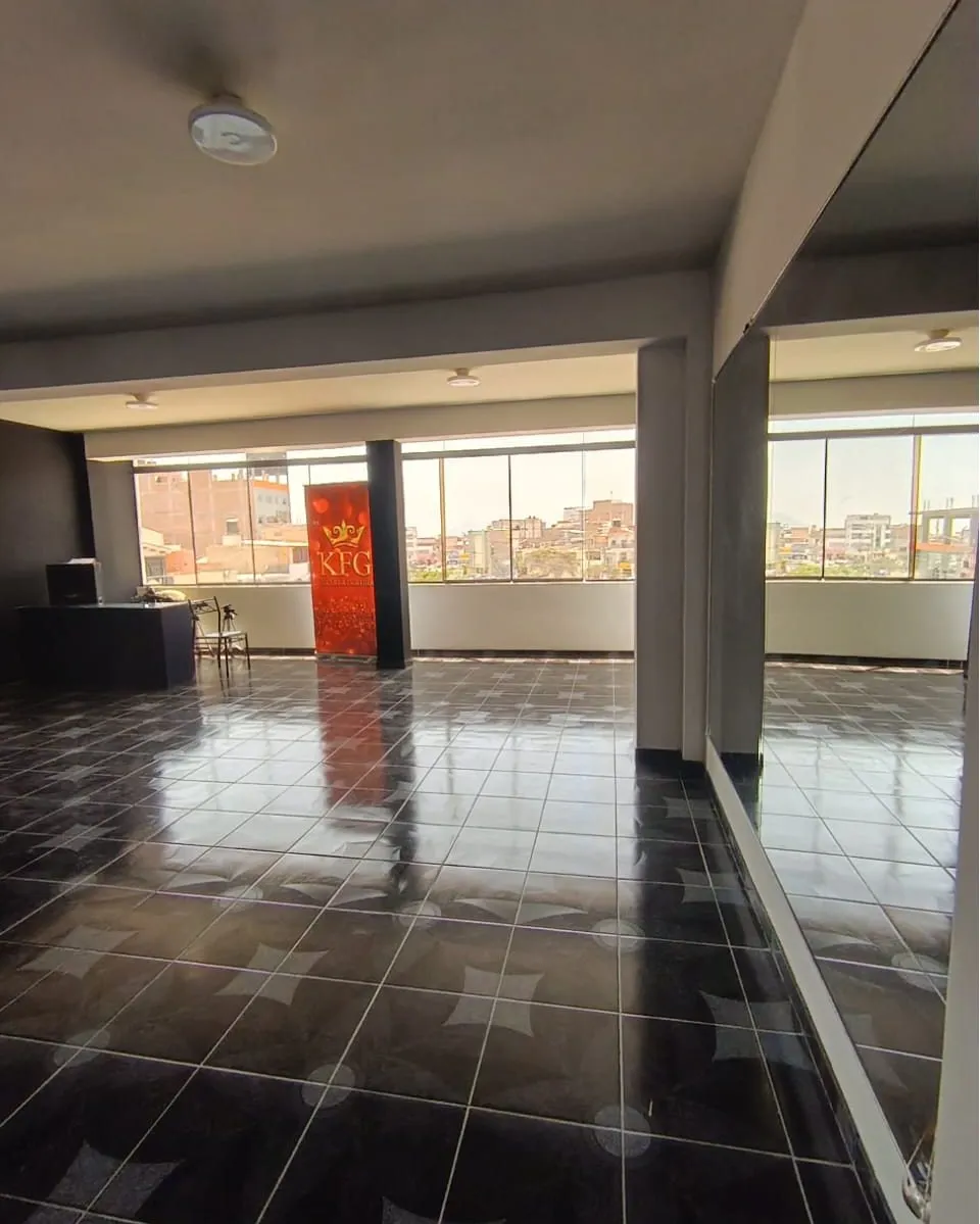 ALQUILER DE LOCAL COMERCIAL E INSTITUCIONAL - 14