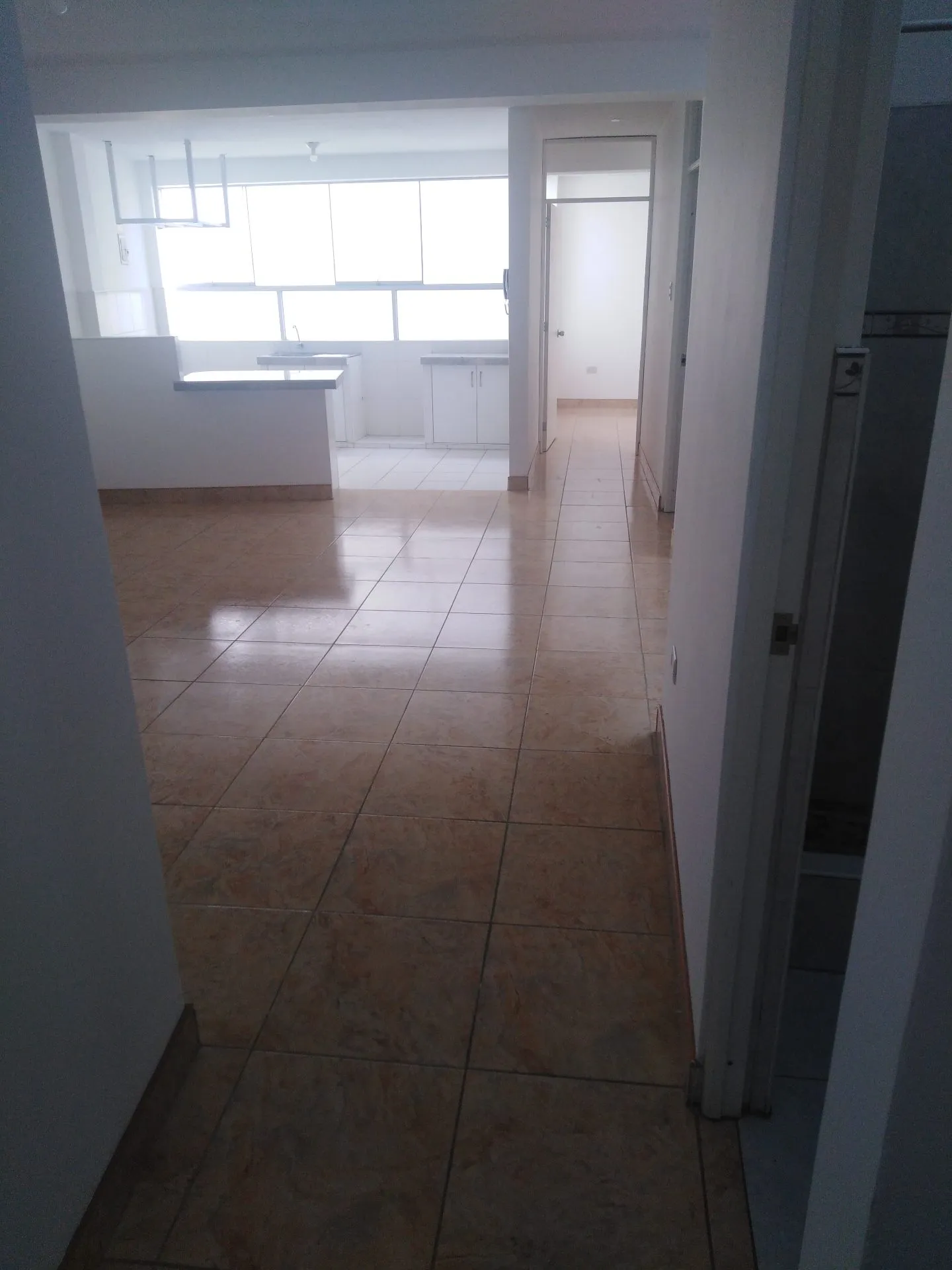Descansa más viaja menos! Dpto. en 2do Piso, en corazón de Los Olivos.  Cerca a todo! — foto 13