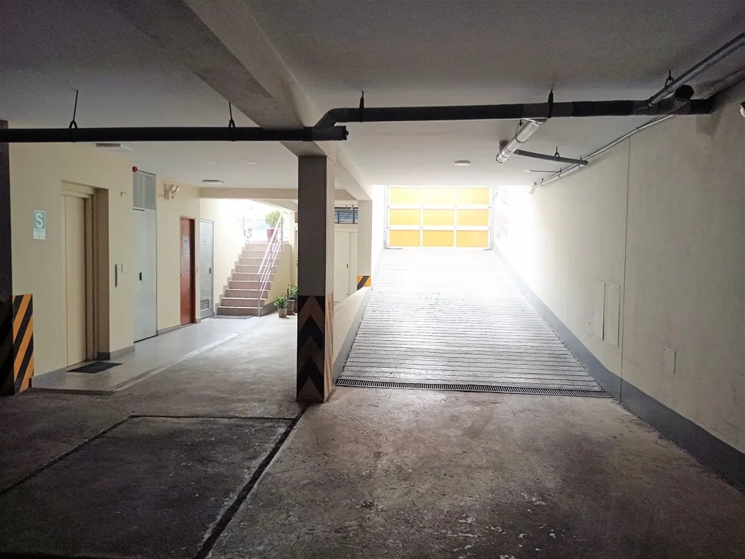 Surco VISTA ALEGRE – DÚPLEX Penthouse de 4 Dormit + Balcón + Terraza + Cocina separada + 2 cocheras +depósito - 20