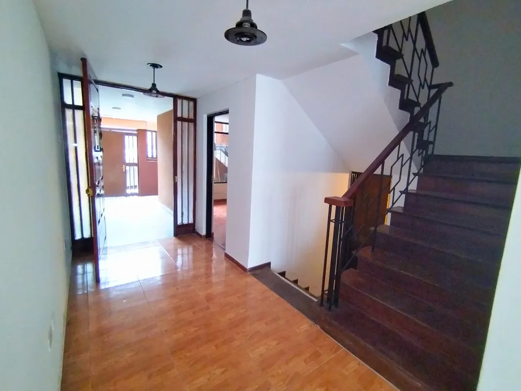 La Victoria SANTA CATALINA - Departamento DUPLEX Primer Piso de 3 Dorm + 2 Cocheras - 5