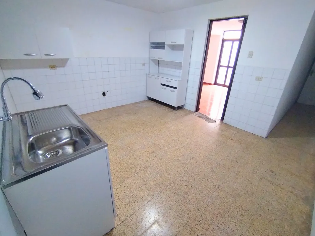 La Victoria SANTA CATALINA - Departamento DUPLEX Primer Piso de 3 Dorm + 2 Cocheras - 11