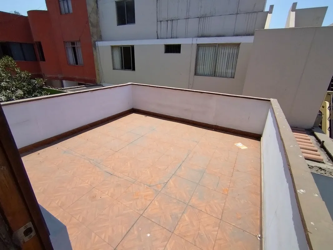 La Victoria SANTA CATALINA - Departamento DUPLEX Primer Piso de 3 Dorm + 2 Cocheras - 17