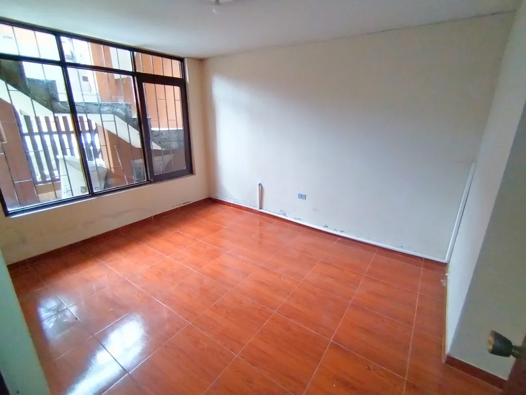 La Victoria SANTA CATALINA - Departamento DUPLEX Primer Piso de 3 Dorm + 2 Cocheras - 14