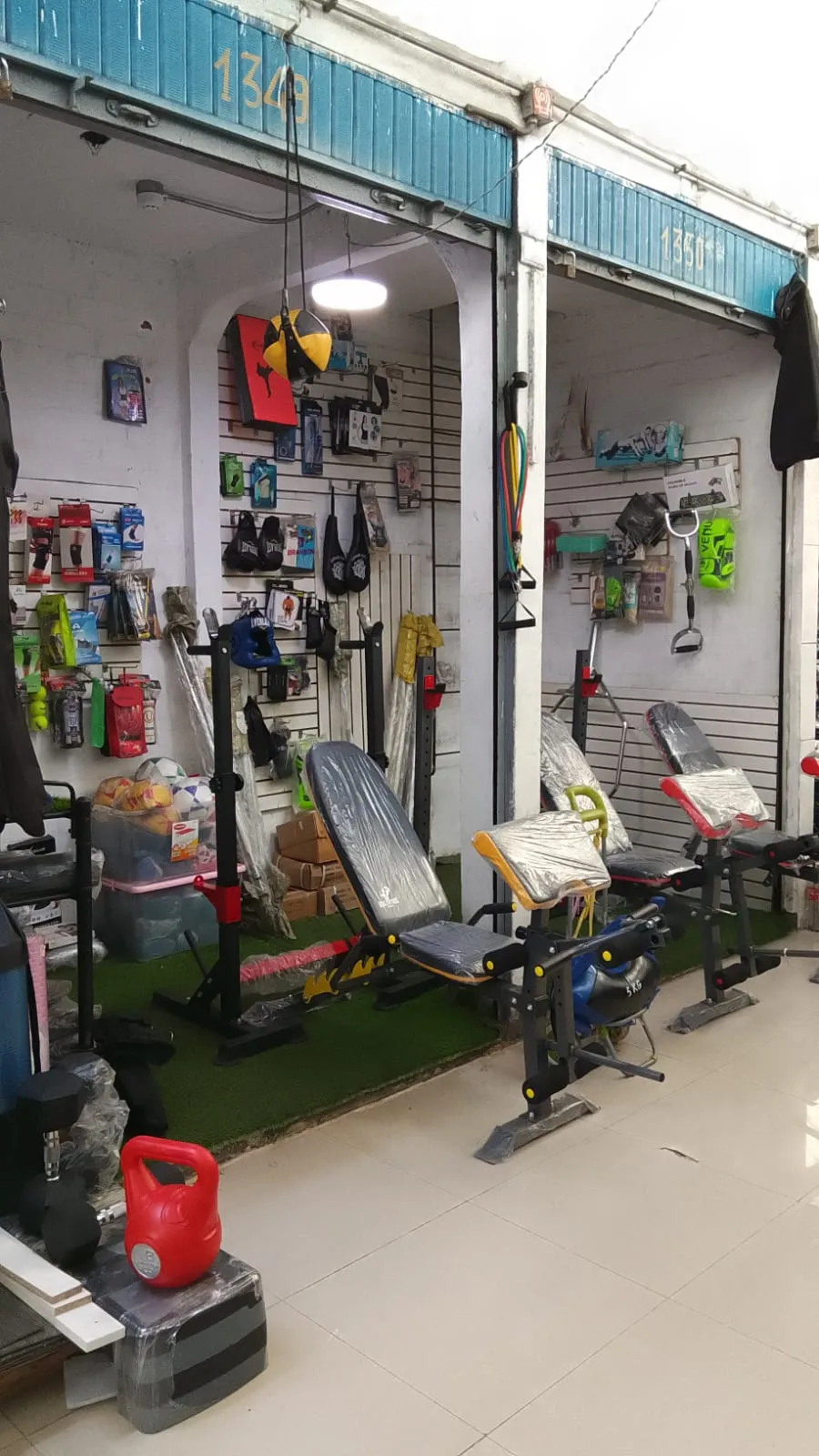 VENTA DE DOS LOCALES COMERCIALES - 3