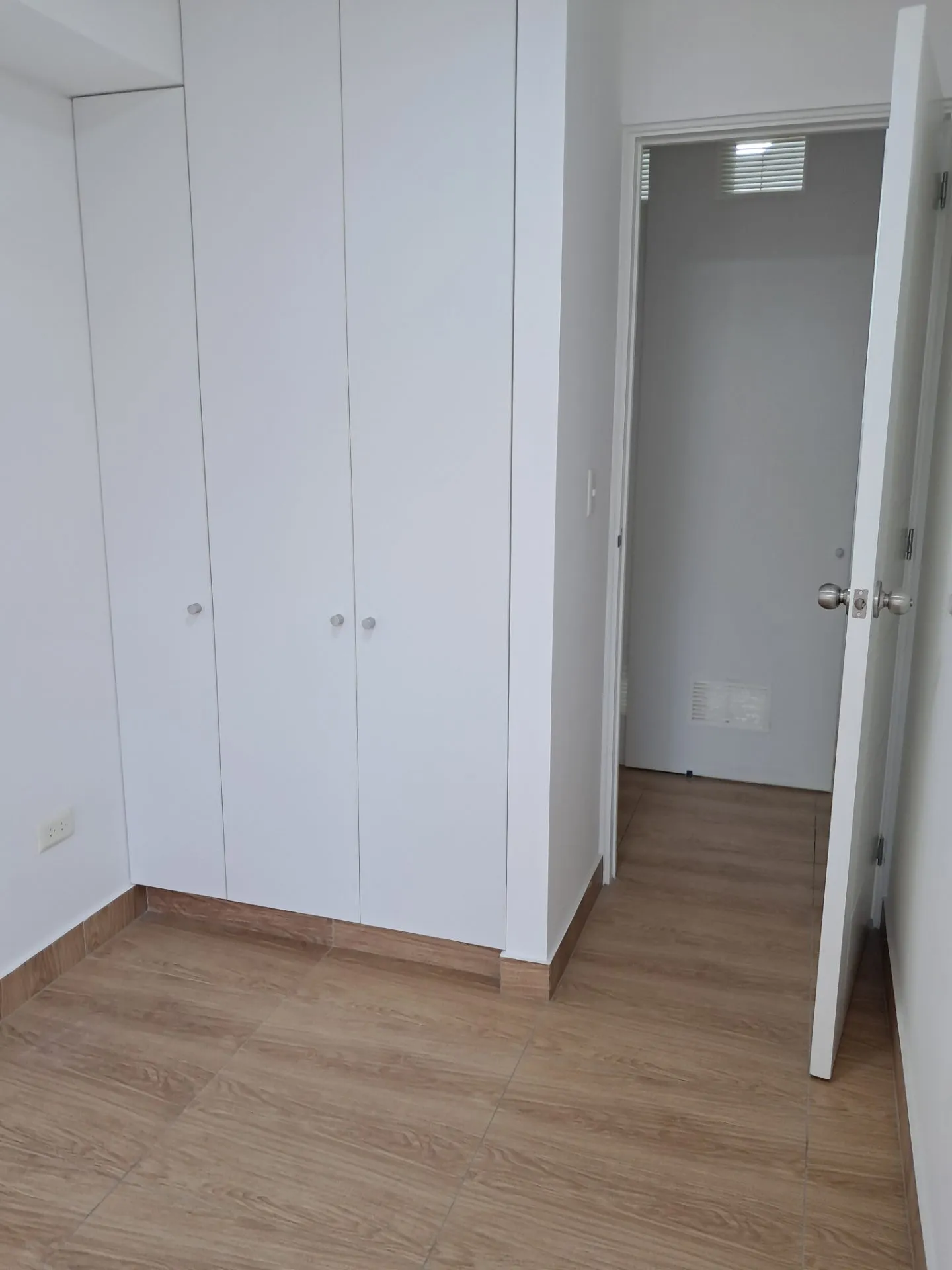 Depa de Estreno en Av. Arenales Cdra. 6 | 3 Dorm, 2 Baños, 2 Balcones + Estacionamiento (Piso 8) — foto 12