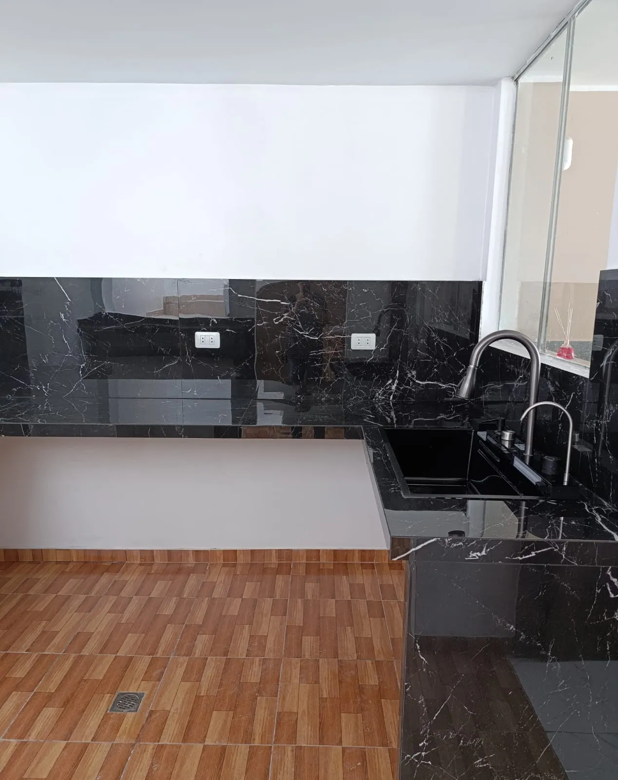 CASA CON PISCINA EN VENTA – LAS ACACIAS, JUNTO A HACIENDA MACACONA! Terminada de construir el 2026, cuenta con 5 HABITACIONES | 2 BAÑOS | 2 SALA DE STAR | 2 PISOS | PISCINA | COCHERA | - 20