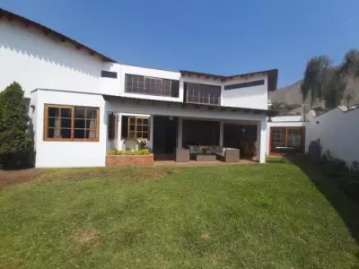 EN VENTA HERMOSA CASA EN RINCONADA DEL LAGO
