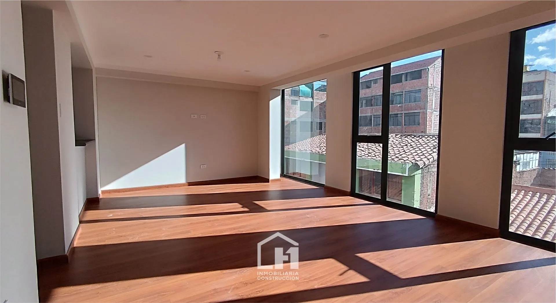Venta de Departamento de 3 habitaciones en Ttio de ESTRENO - 3
