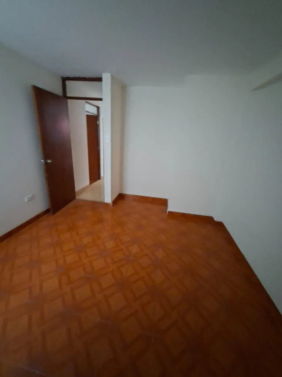 VENDO DPTO. 4 DORM. EN 2 PISO VISTA A LA CALLE URB. VILLA SOL LOS OLIVOS - 9