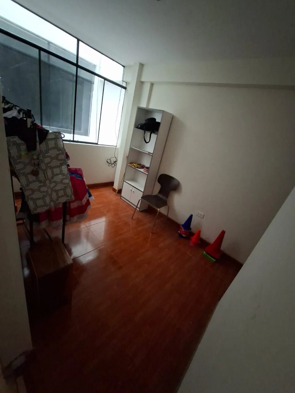 VENDO DPTO. 4 DORM. EN 2 PISO VISTA A LA CALLE URB. VILLA SOL LOS OLIVOS - 3