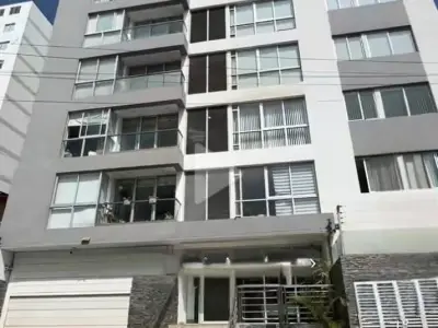 SE VENDE HERMOSO TRIPLEX EN MAGDALENA CON UNA VISTA ESPECTACULAR A LA COSTA VERDE