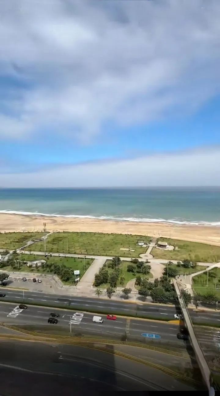 SE VENDE HERMOSO TRIPLEX EN MAGDALENA CON UNA VISTA ESPECTACULAR A LA COSTA VERDE - 14