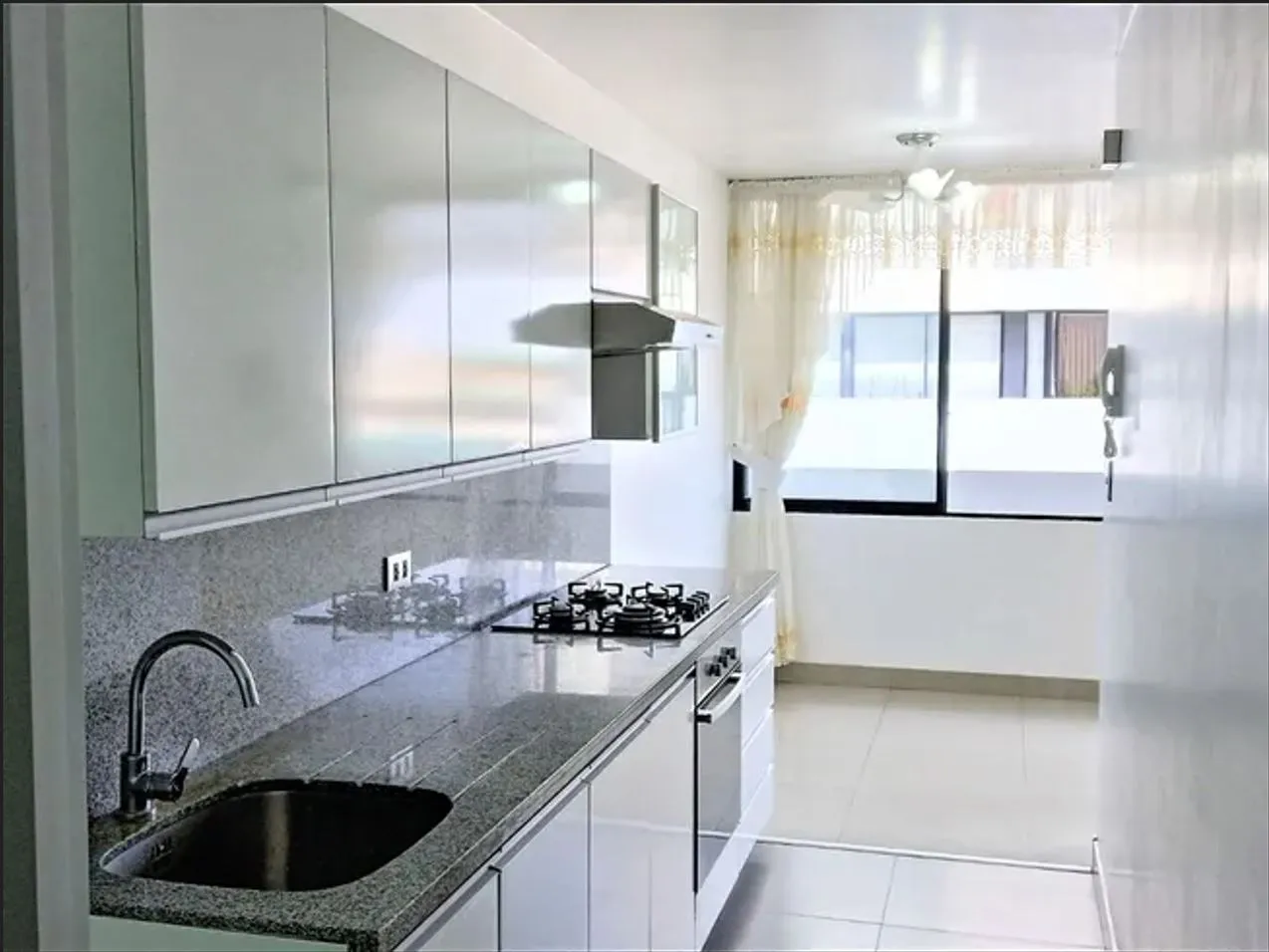 ALQUILER DE DEPARTAMENTO LINSIDRO-PISO 10 - 3