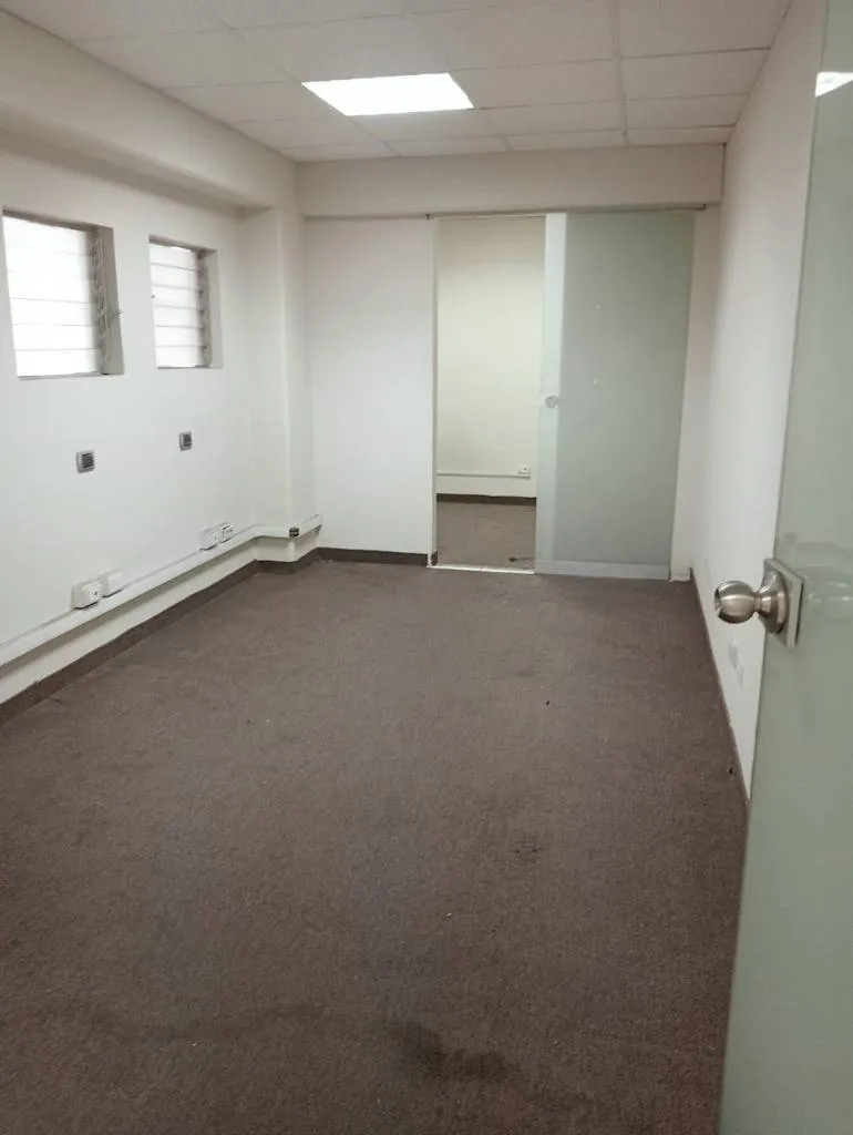 ALQUILER  OFICINA  PREMIUM SAN ISIDRO - TODO UN PISO - CANAVAL Y MOREYRA - 12