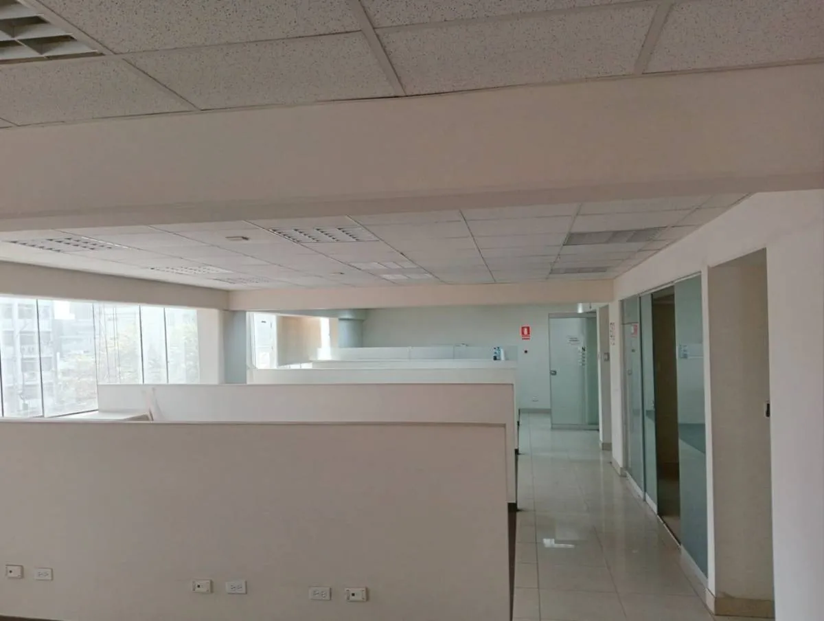 ALQUILER  OFICINA  PREMIUM SAN ISIDRO - TODO UN PISO - CANAVAL Y MOREYRA - 11