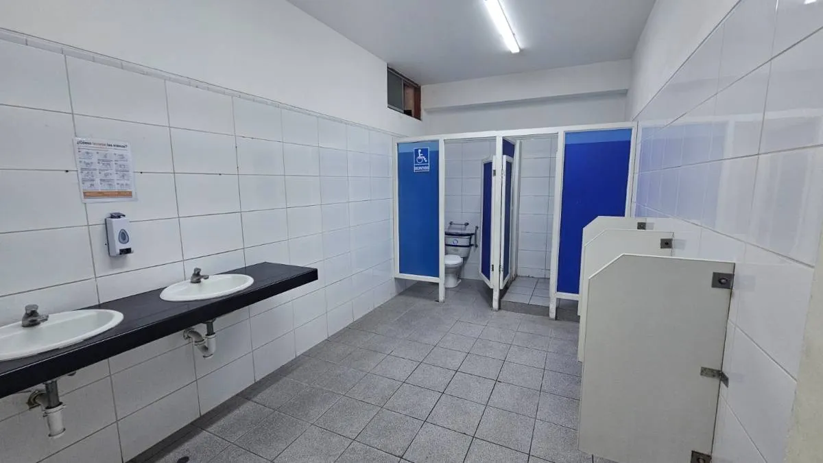 LOCAL EN EMANCIPACION LIMA - GRAN FORMATO AV. EMANCIPACION - 5