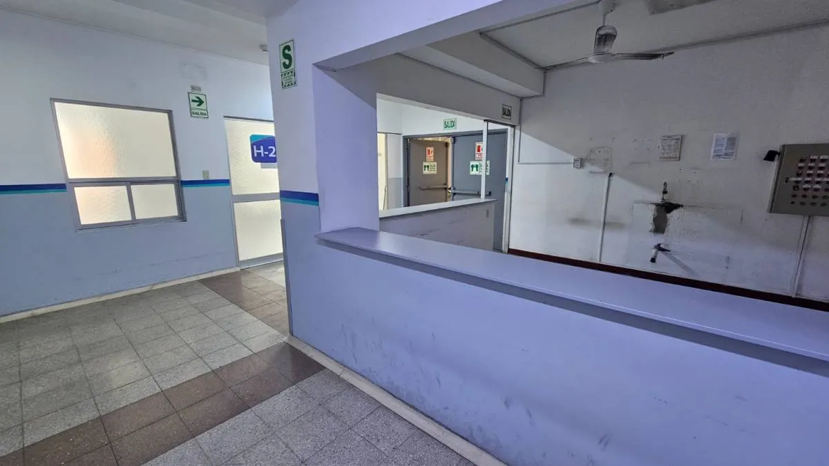 LOCAL EN EMANCIPACION LIMA - GRAN FORMATO AV. EMANCIPACION - 16